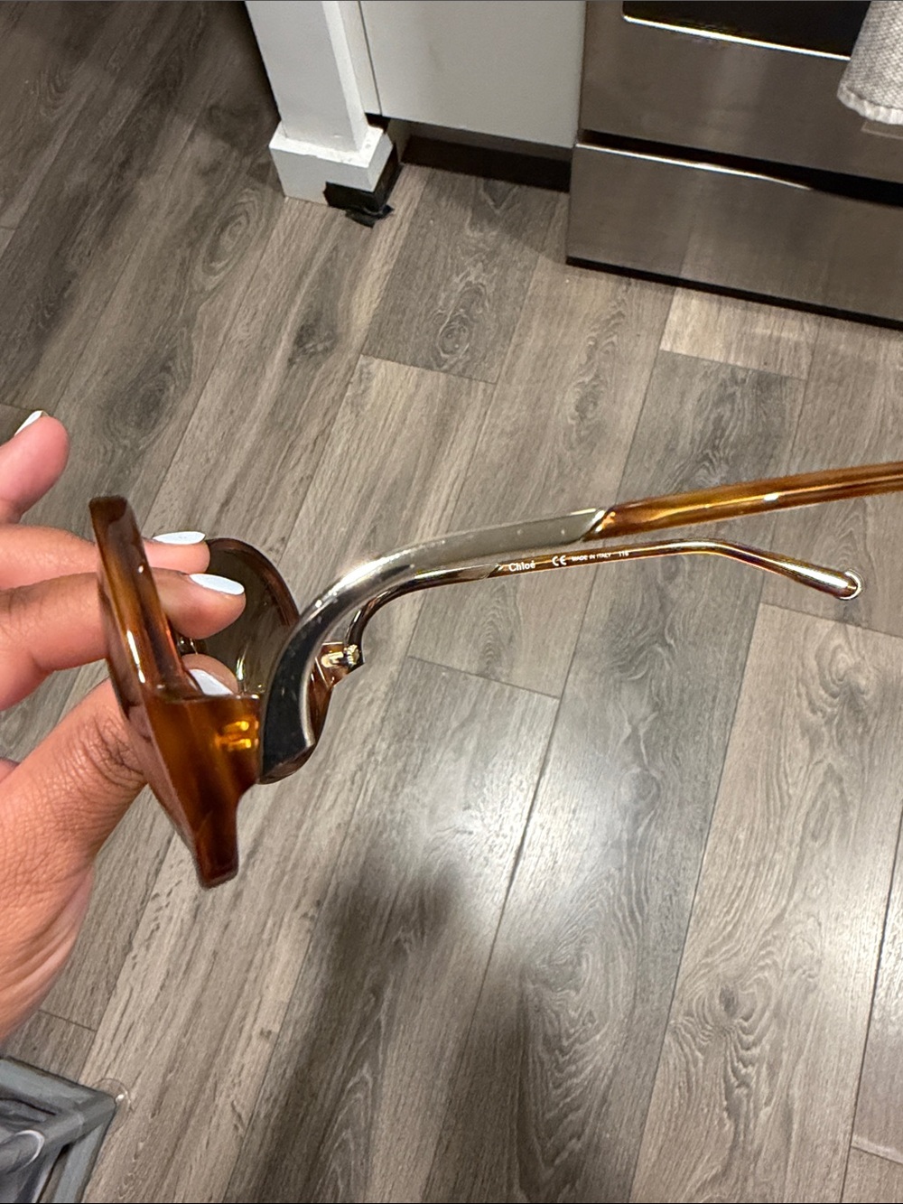 Chloe Womens Round Frame Sunglasses in Amber - Picture 7 of 7